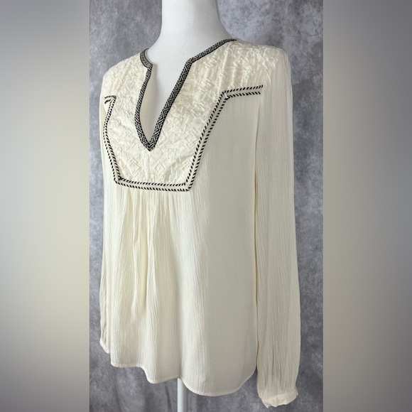Ivory Blouse w/Embroidery Sz 6, By H&M - Picture 3 of 10